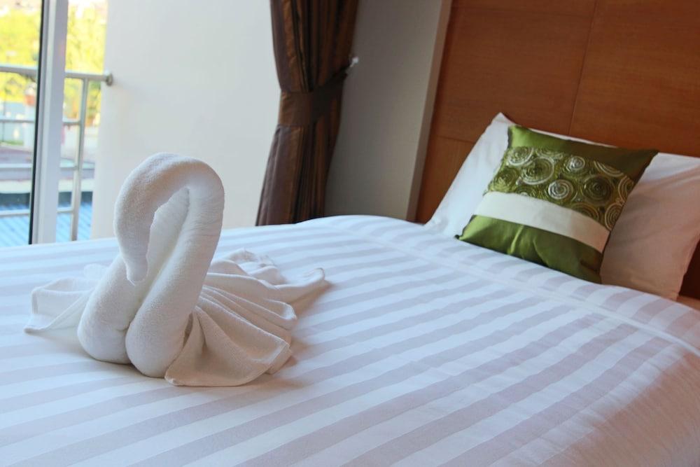 Good Nice Hotel Patong Ngoại thất bức ảnh
